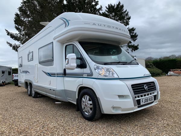 Touring caravan